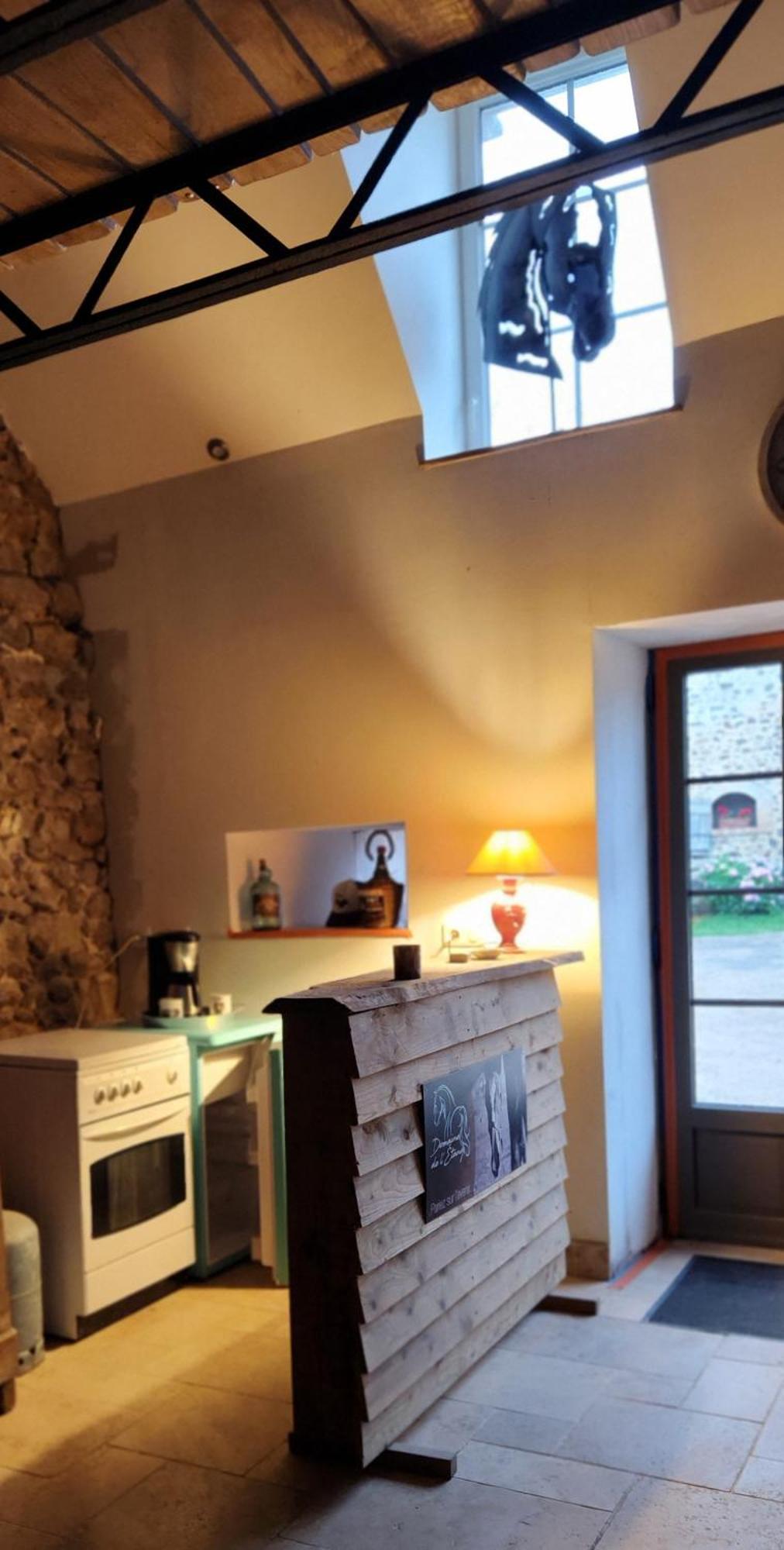 Les Naturelles Saint-Aubin-de-Locquenay Habitación foto